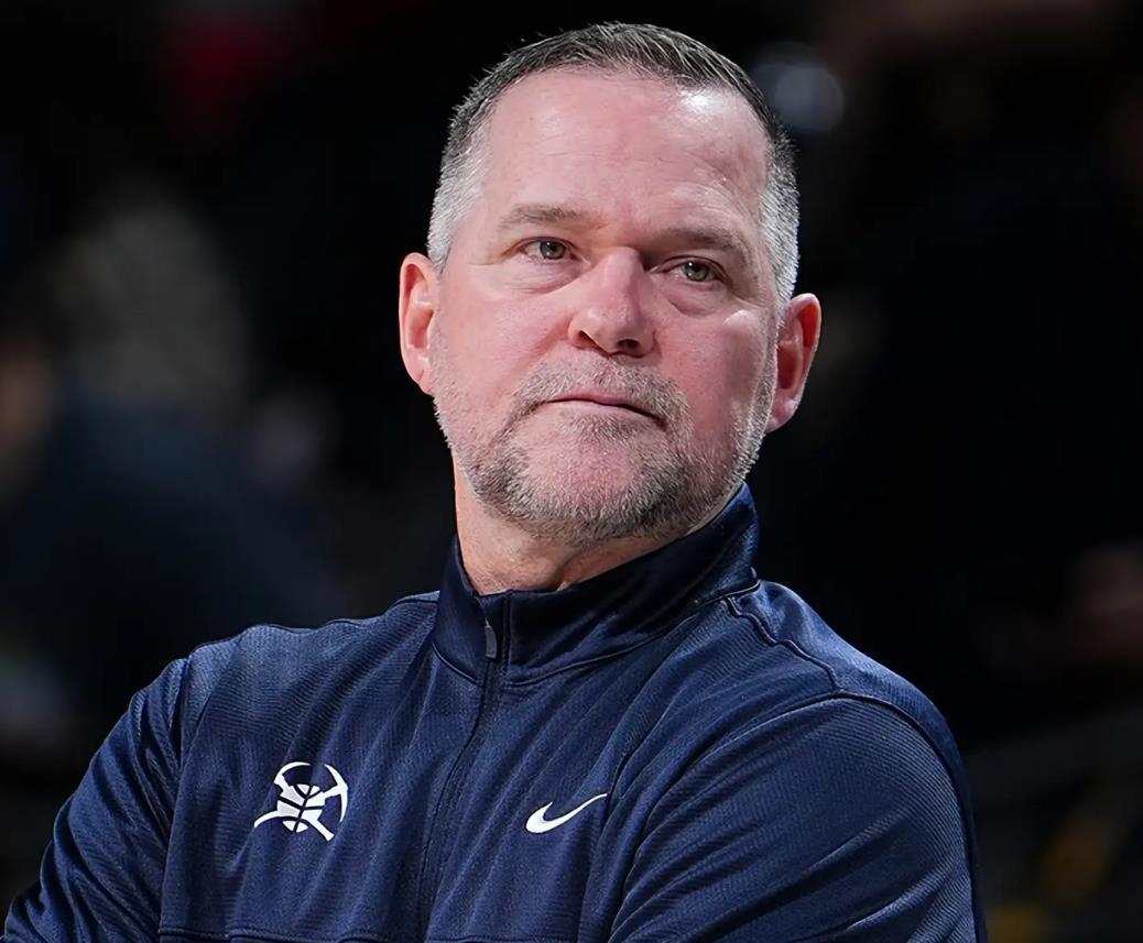 包含今夜NBA常规赛焦点战，丹佛掘金门线救险，管理层满意，更衣室氛围转暖的词条