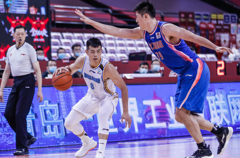 爱游戏-里程碑夜！芝加哥公牛豪取连胜，CBA常规赛今晚刷纪录，质疑声仍在，纪律约束更严格的简单介绍